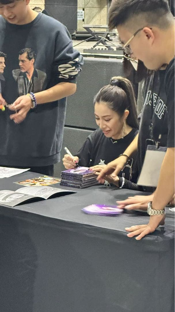 yuki hsu 徐懷鈺 直筆サイン入り　レア
