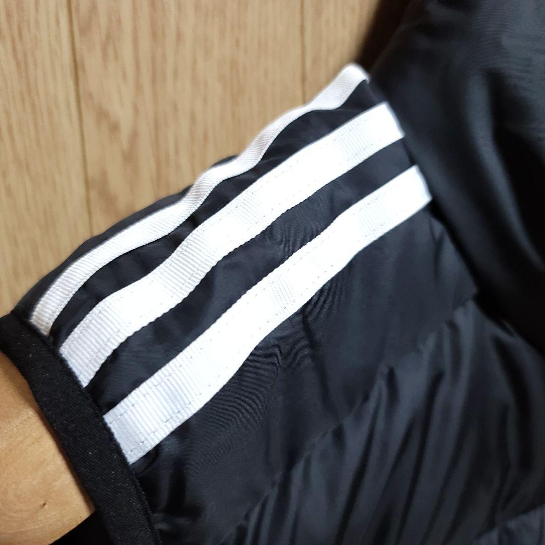 【Mサイズ】Adidas エッセンシャルズスリーストライプス ライトダウンベスト