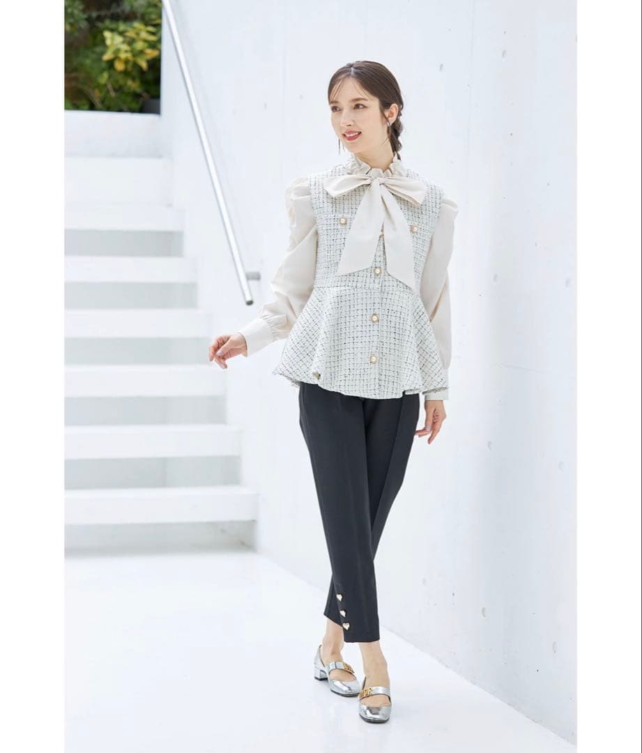 Tocco closet ツイードパールボタンペプラムジレ 新品タグ付き