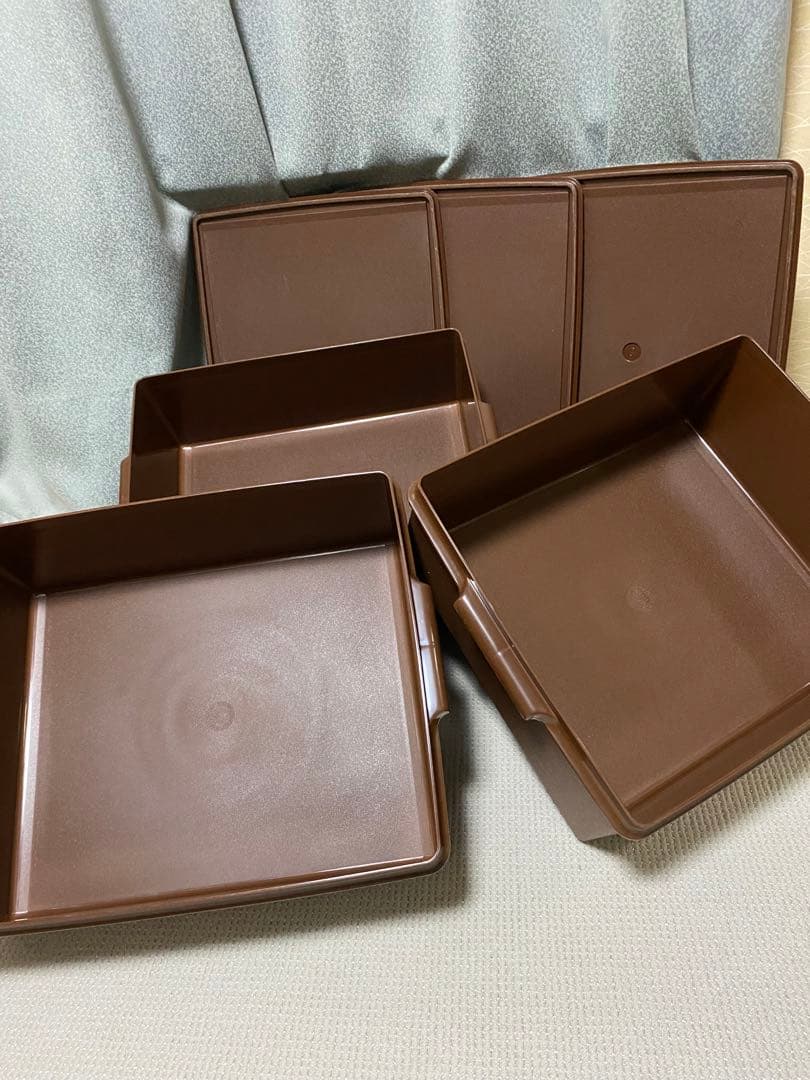 タッパー衣裳ケース