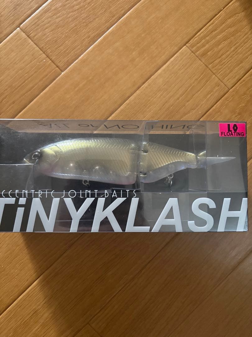 TiNY KLASH Low KINGスメルト
