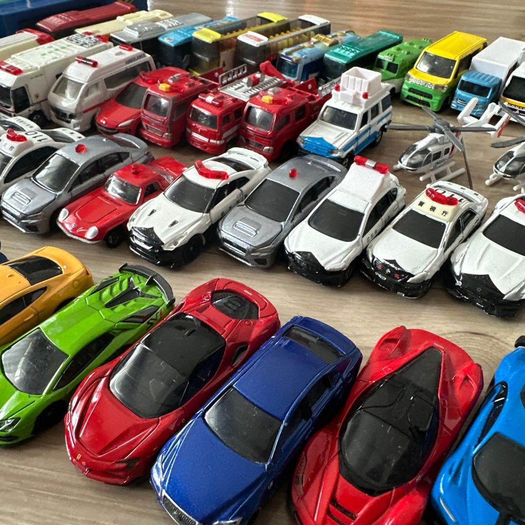 トミカ　まとめ売り　81台