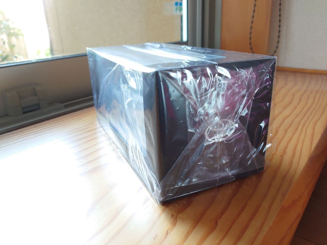 美品【新品】ハリアー　ホワイトパール　カラーサンプル　ミニカー