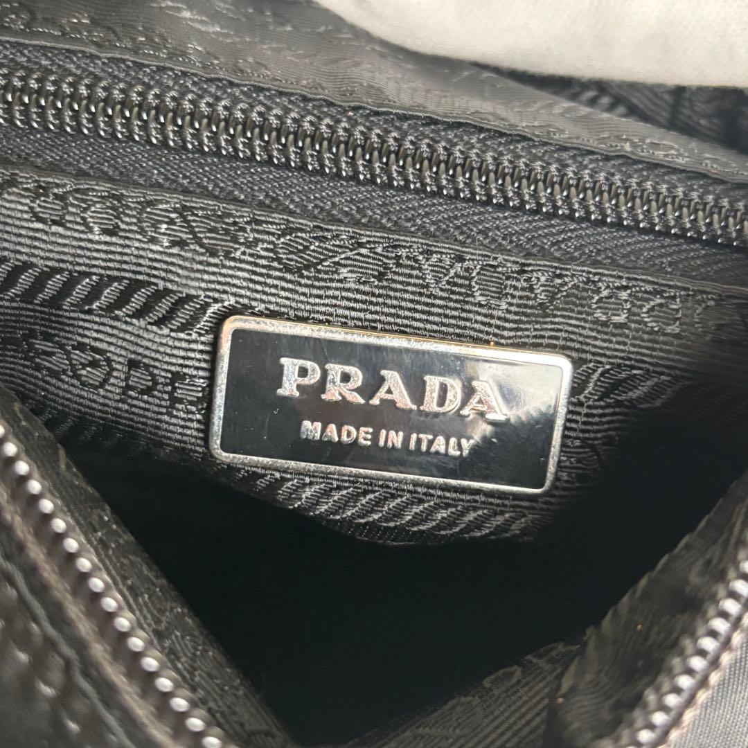 ✨大人気✨PRADA プラダ　ショルダーバッグ　メッセンジャー　ナイロン　黒