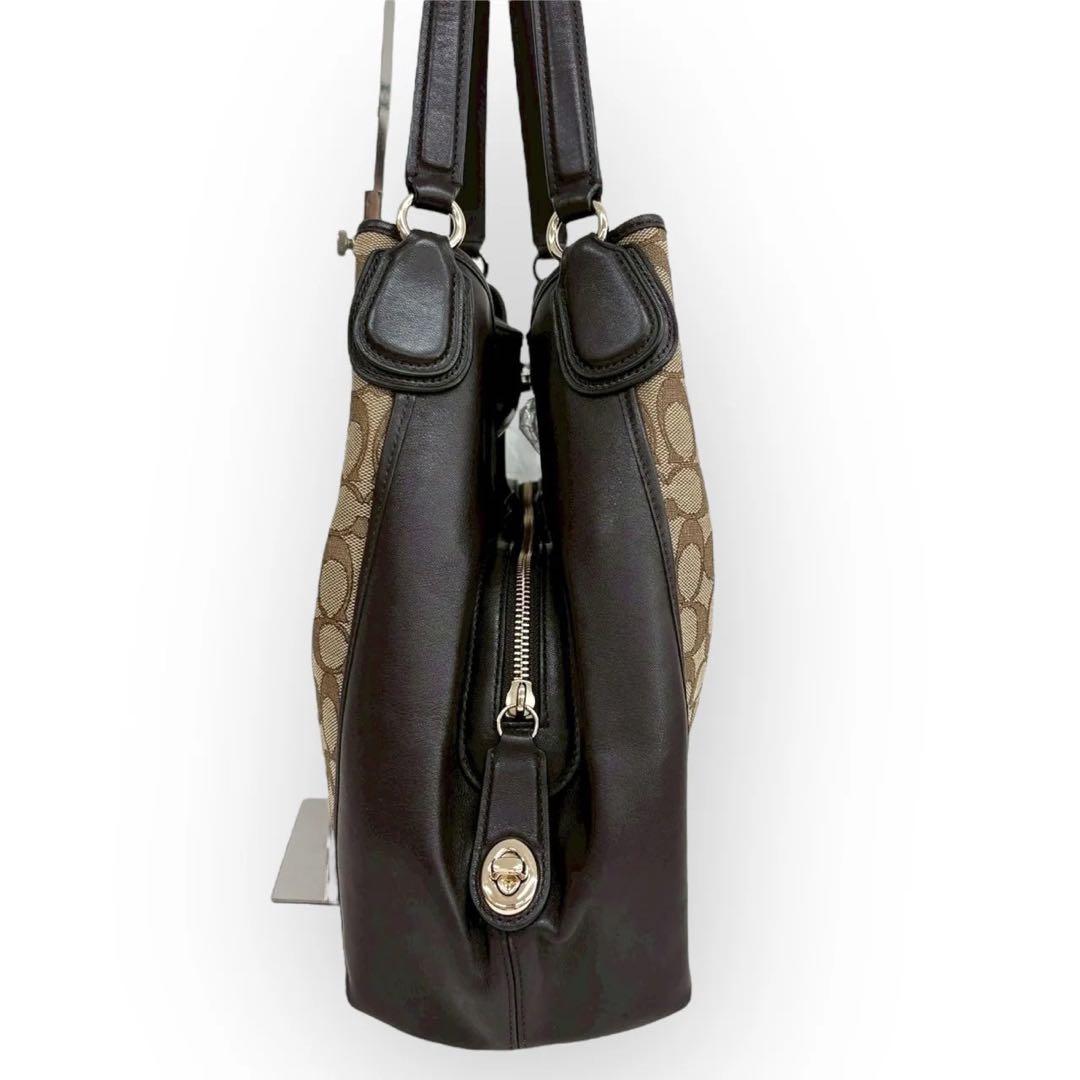 【美品】coach / イーディー /シグネチャージャガード　茶色