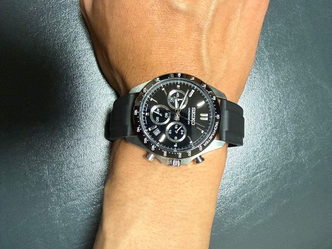 ク*ン様 Seiko sbtr021 クロノグラフ　黒 ラバーバンド付き
