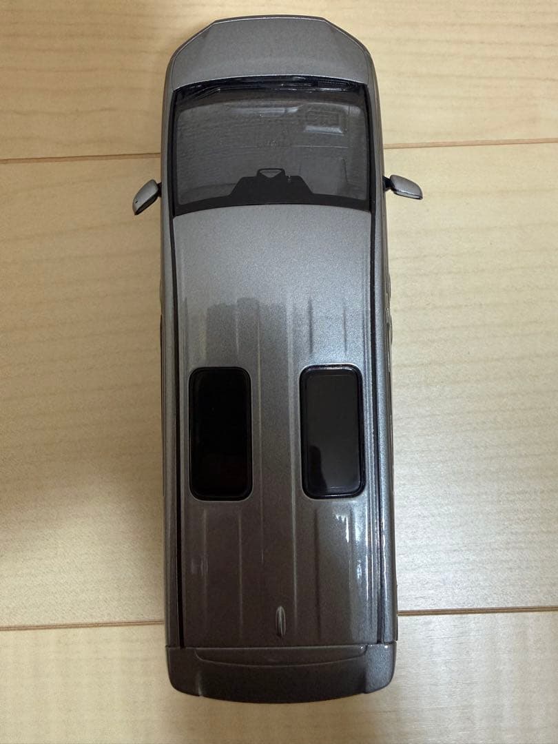 ※非売品※トヨタ ヴェルファイア40系 1/30色見本ミニカー