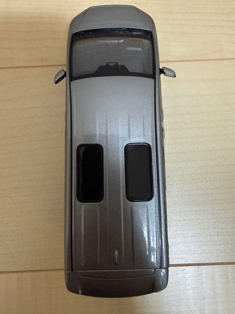 ※非売品※トヨタ ヴェルファイア40系 1/30色見本ミニカー