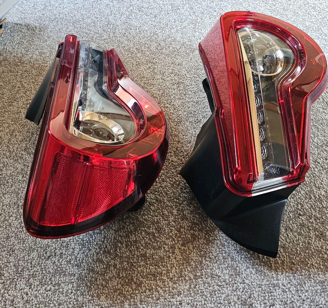 Toyota 86LEDテールランプ 2個セット レッド右左