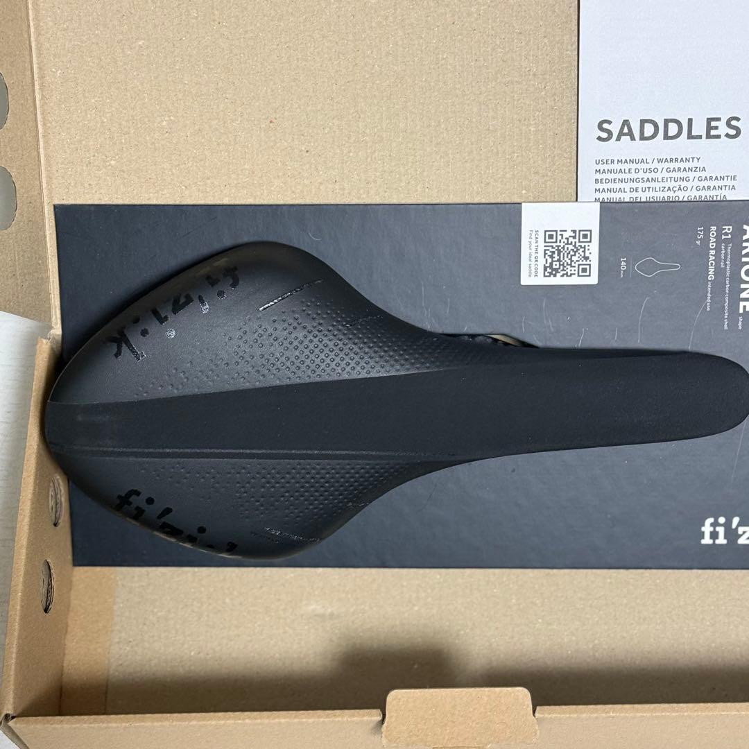 fizik ARIONE ￼フィジーク アリオネ￼ R1 カーボンレール ￼ ￼