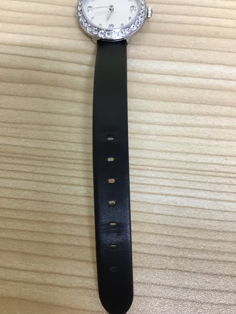 【WＲ】Swarovski ラバーベルト 時計　5706663 稼働品