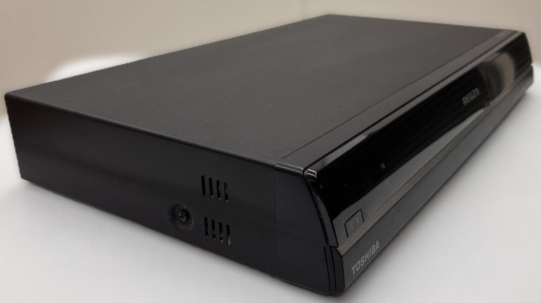 東芝 DVDレコーダ REGZA RD-R100 2011年製 DVD再生確認済