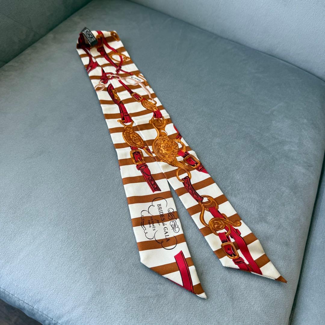 エルメス ツイリー ブリッド・ドゥ・ガラ シルク スカーフ
