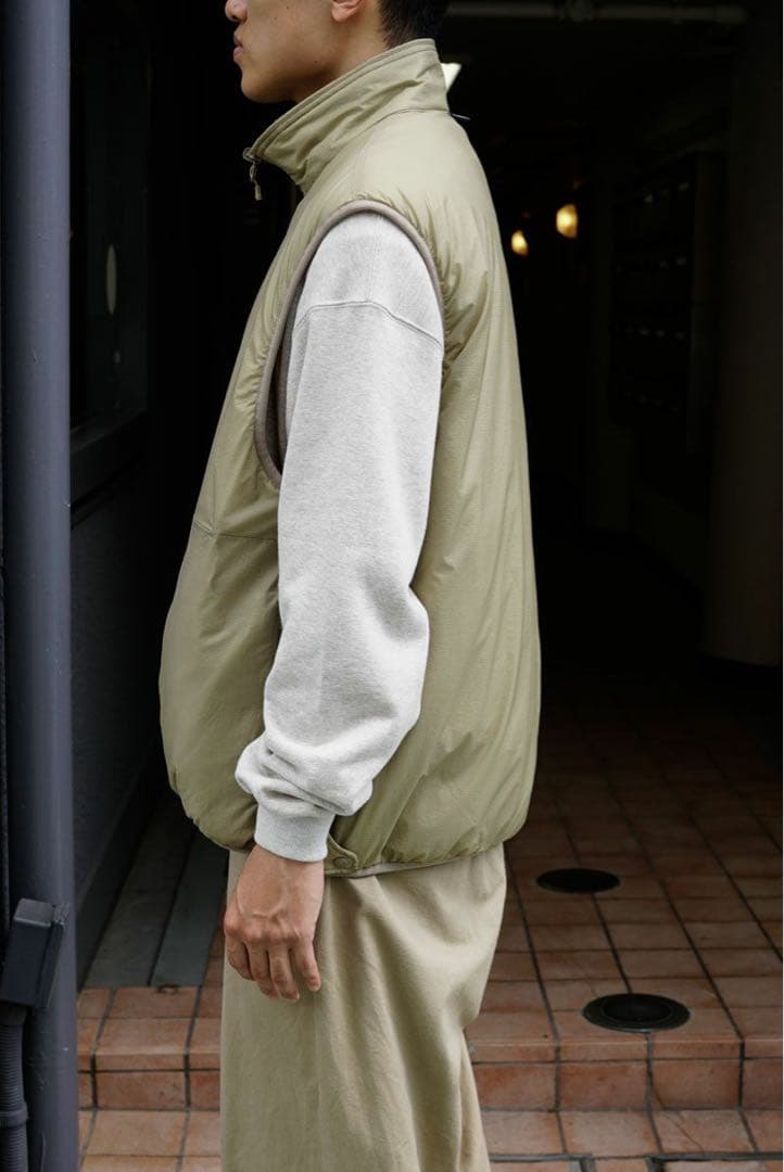 ジャケット・アウター DAIWA TECH REVERSIBLE PULLOVER PUFF VEST