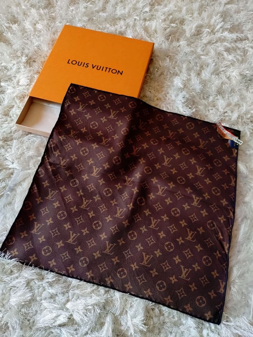 ✭今月末まで値下げ✭LOUIS VUITTON カレバンダナハンドルミー