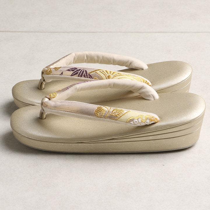振袖用 草履バッグセット 　古典柄　帯生地　草履:24cm　S563