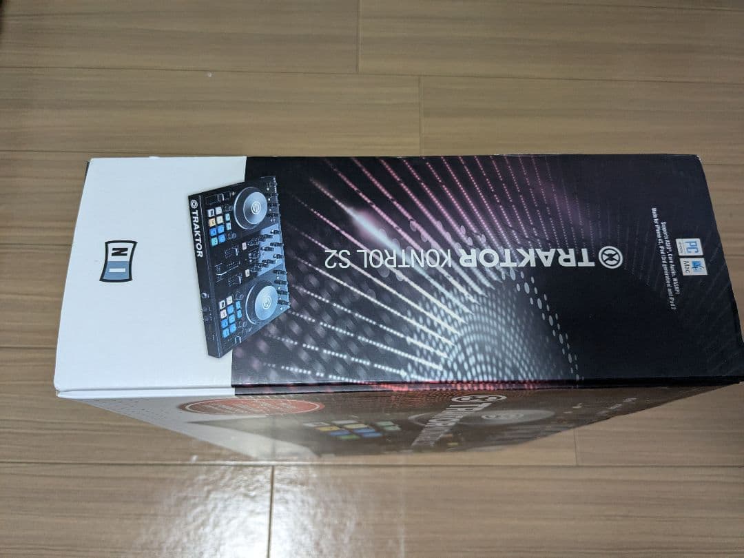 TRAKTOR KONTROL S2 MK2 箱付き 付属品完備