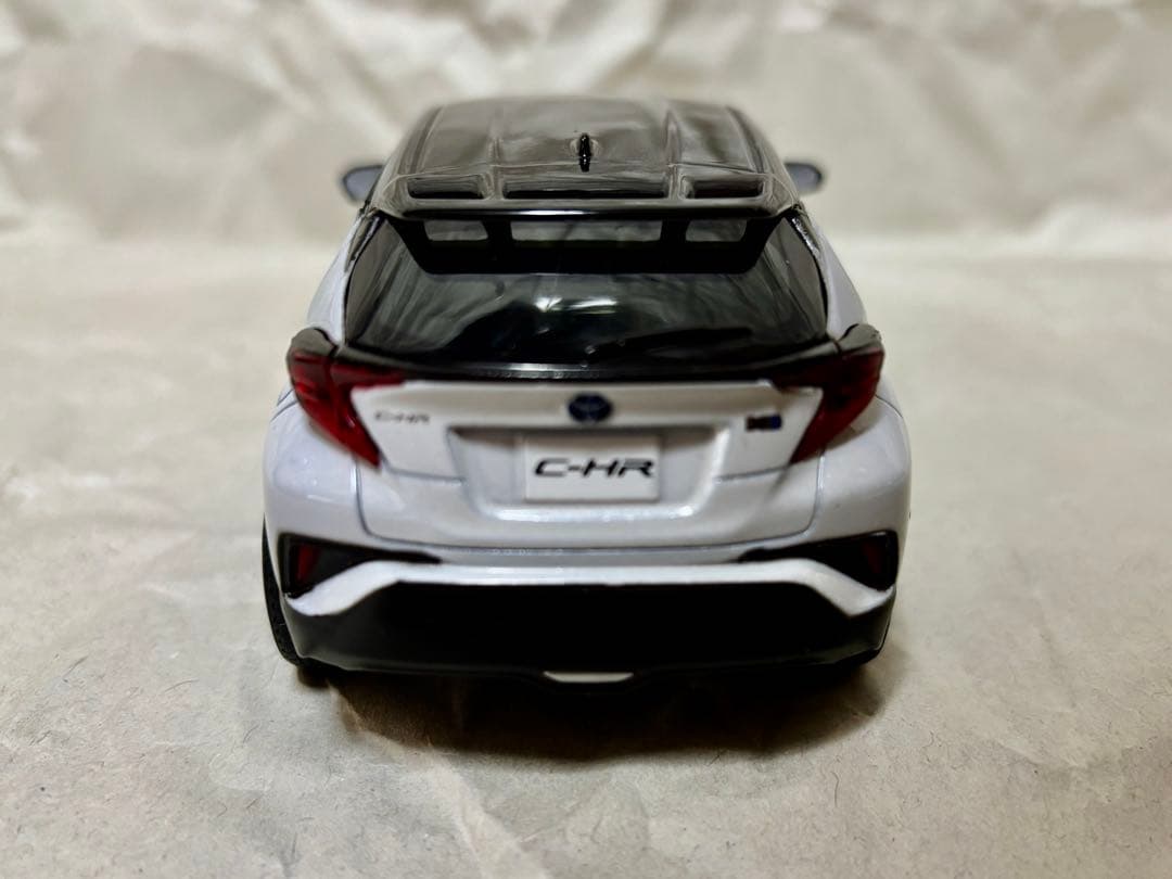 C-HR後期　カラーサンプル ミニカー　ブラック×ホワイトパール　専用箱付