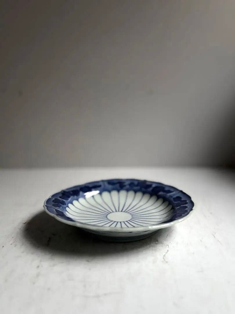 565 骨董 アンティーク 古伊万里 染付 菊花皿 太明成化年製 江戸初期
