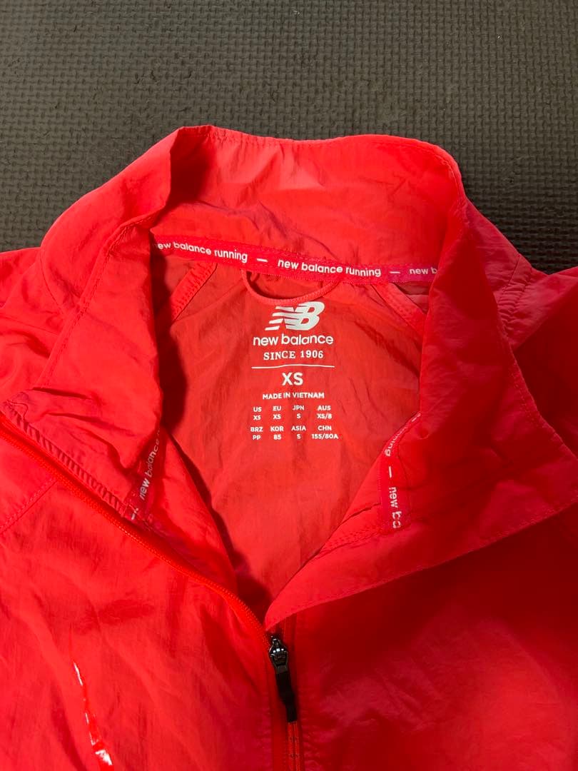 【未使用、タグ付】New Balance ウィンドブレーカー Sサイズ