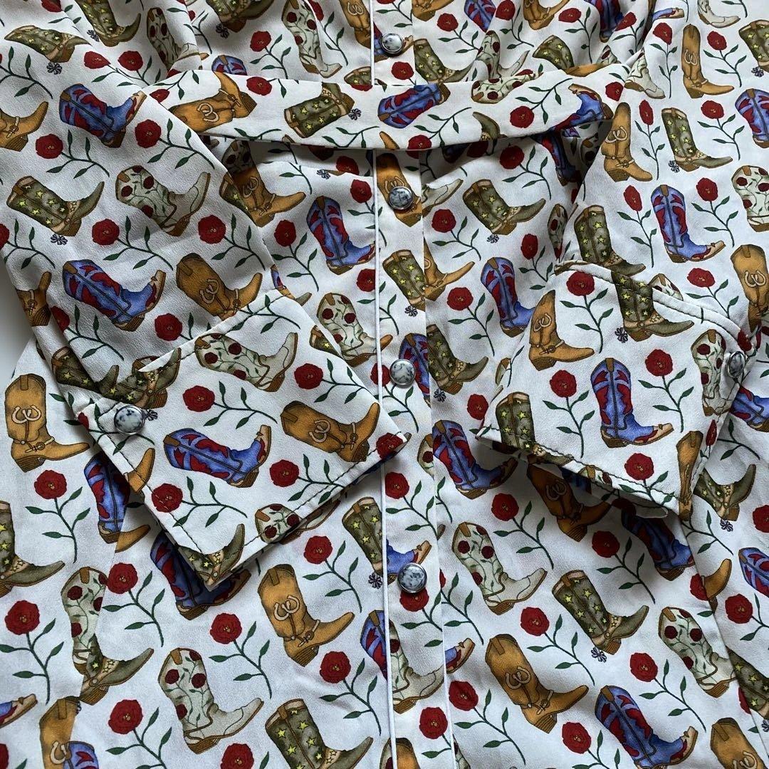 sandro paris ブーツとバラのプリント 柄　ロングシャツワンピース