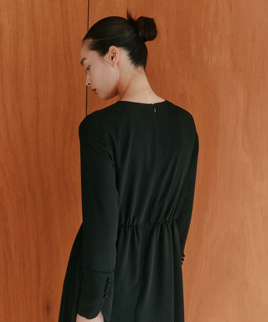 新品⚫️kaene フォーマルシフォンワンピース　ブラック　カエン