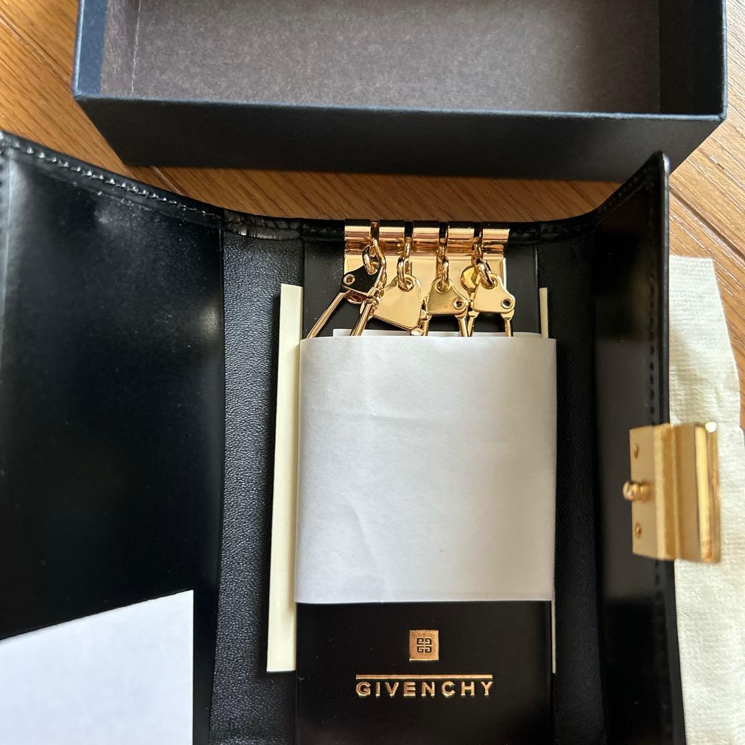 GIVENCHY ブラック キーケース