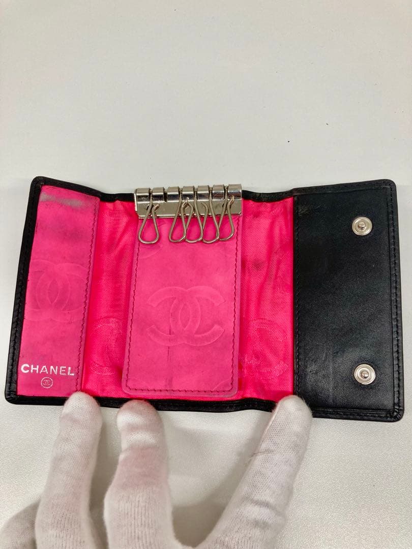 CHANEL ブラックレザー キーケース⭐︎