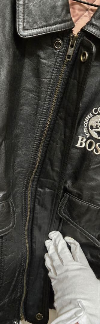 希少　ボスジャン サントリー　BOSS ロゴ刺繍　バックロゴ　牛革　Mサイズ