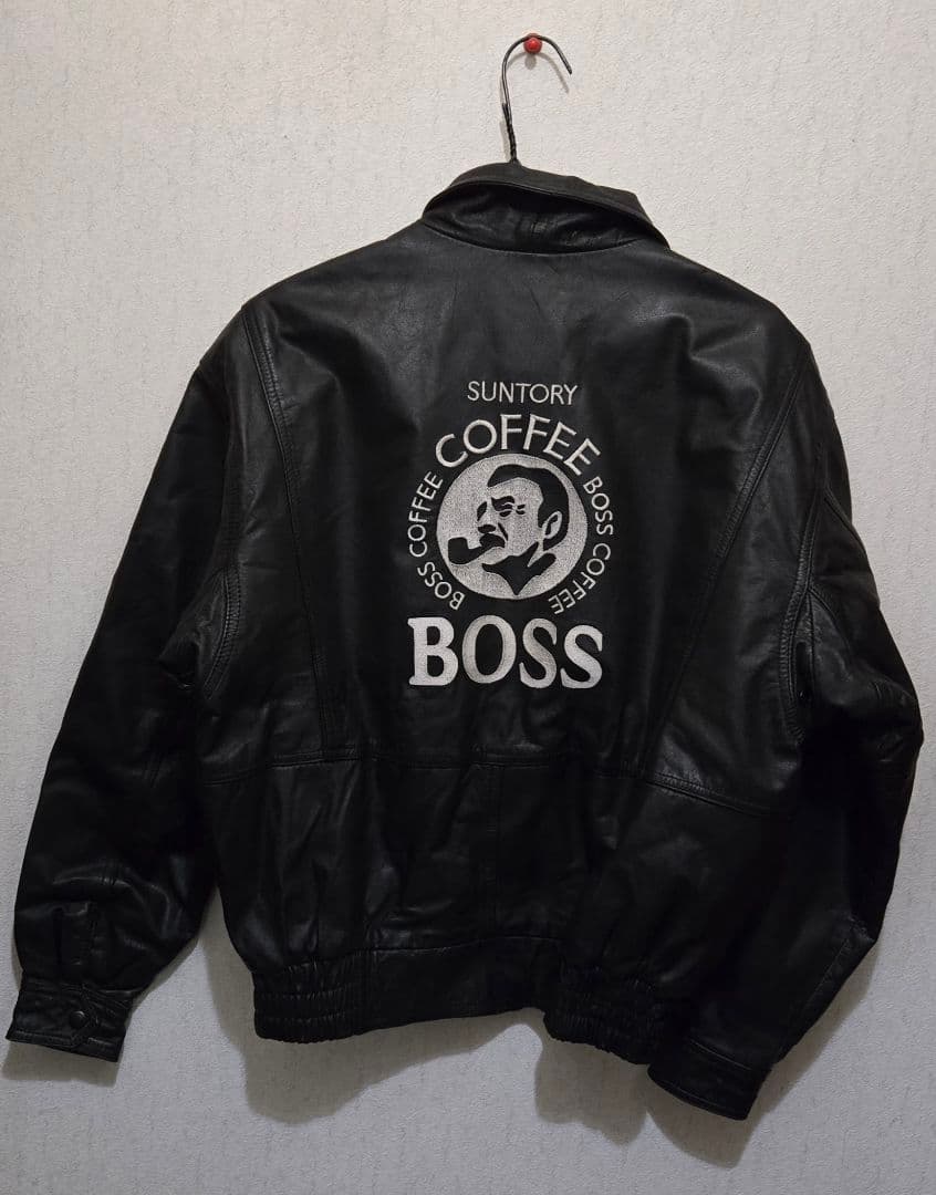 希少　ボスジャン サントリー　BOSS ロゴ刺繍　バックロゴ　牛革　Mサイズ