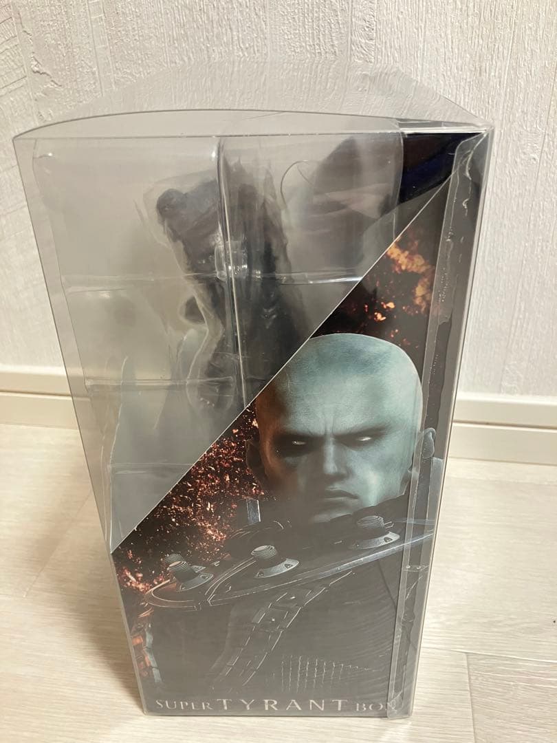 バイオハザード ダムネーション IN3D スーパータイラント フィギュア BOX