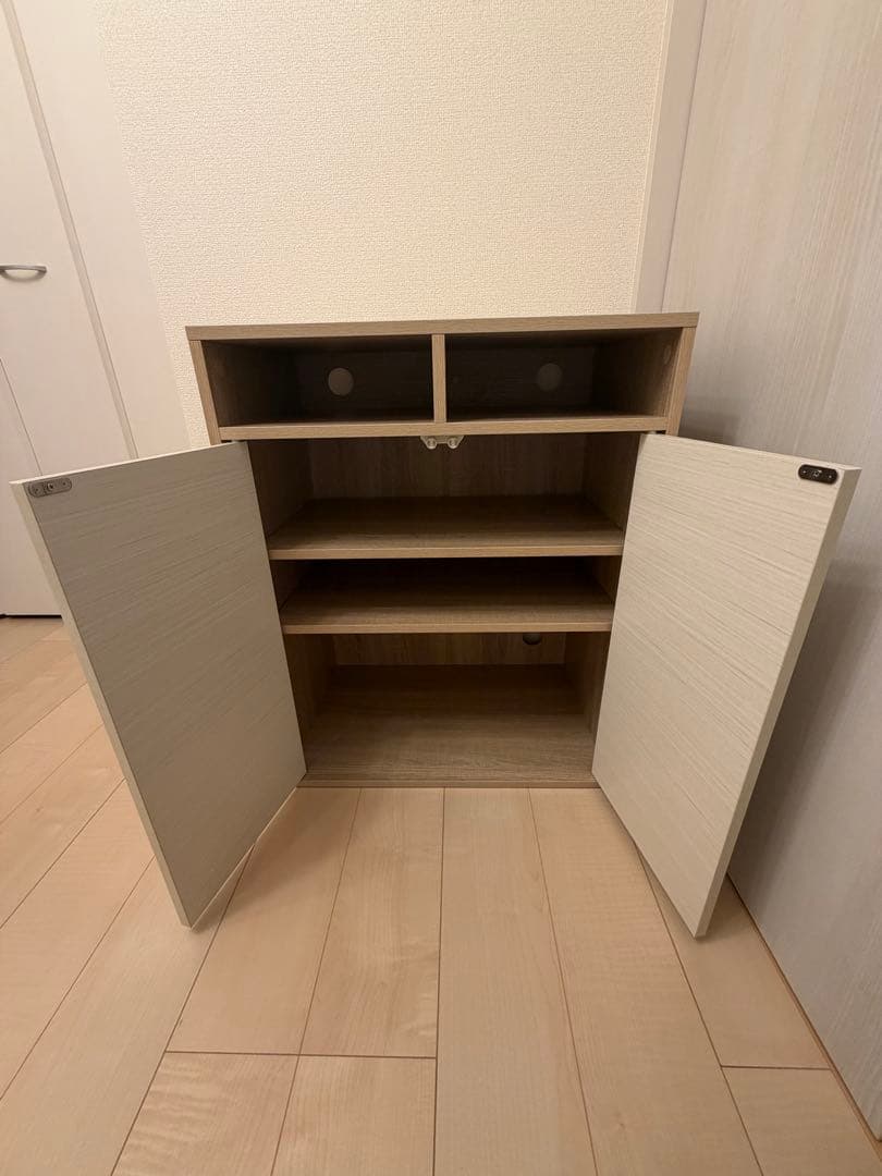 ベージュキャビネット 2扉 収納