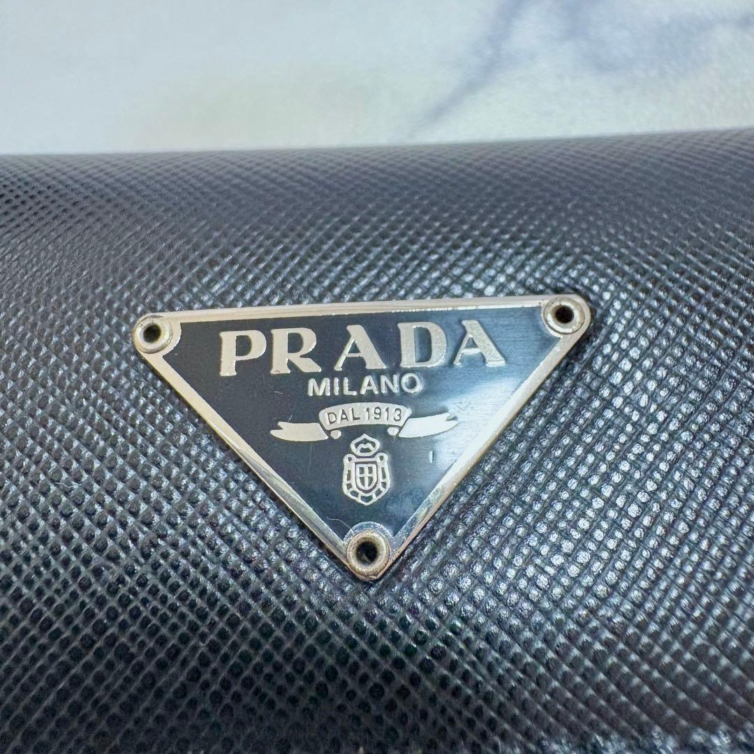 極美品 PRADA サフィアーノレザー 6連キーケース ブラック NERO 箱付