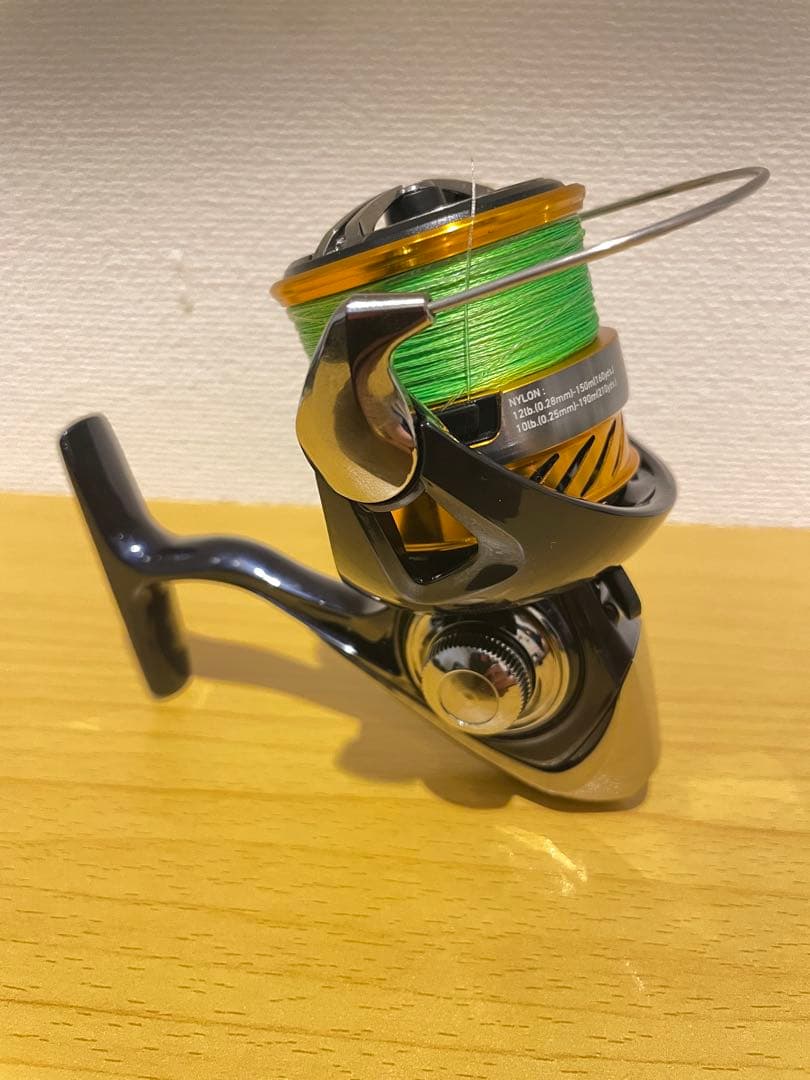 Daiwa スピニングリール レブロスLT 4000 CXH