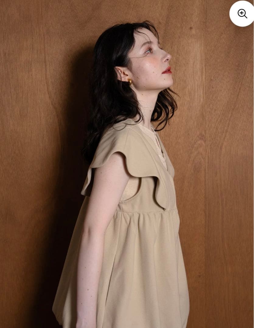 euw ○ nuance collar short gilet / beige