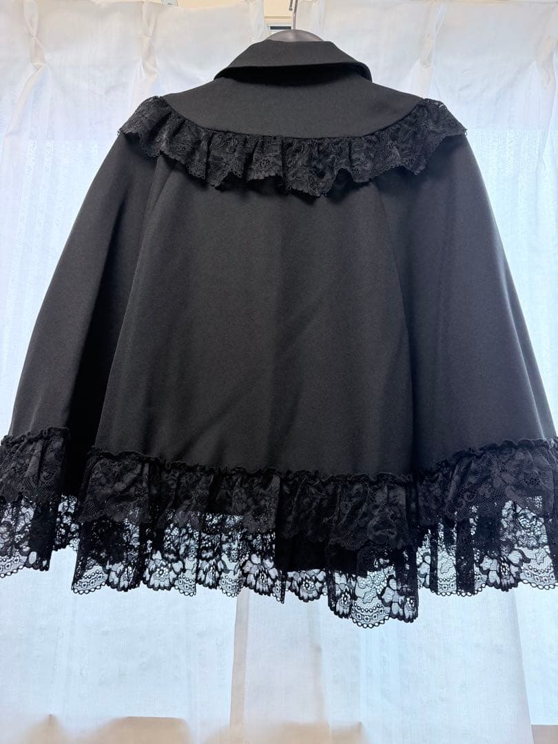 axes femme リボン付レースフリルコート 黒