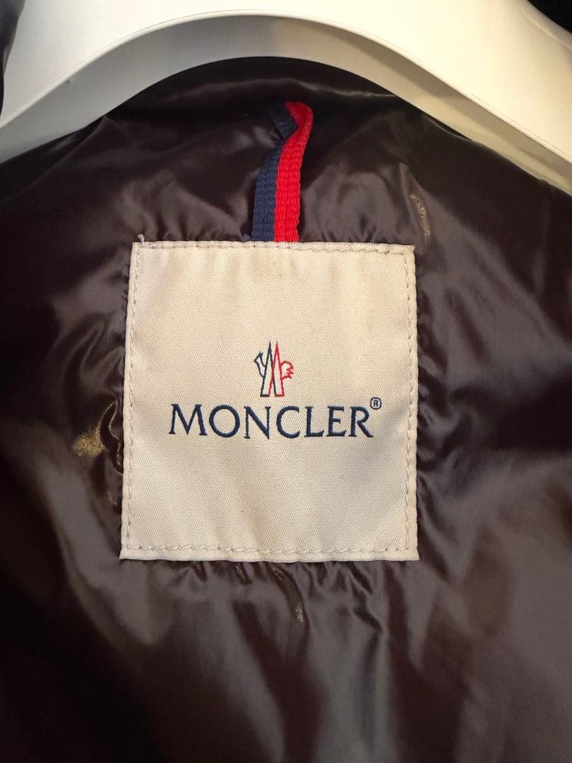 【新年特価】価格改定！MONCLER ダウンベスト ダークブラウン