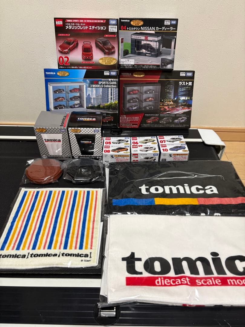v*8様 tomicaくじ トミカくじ 17種　ミニカーセミコンプリート
