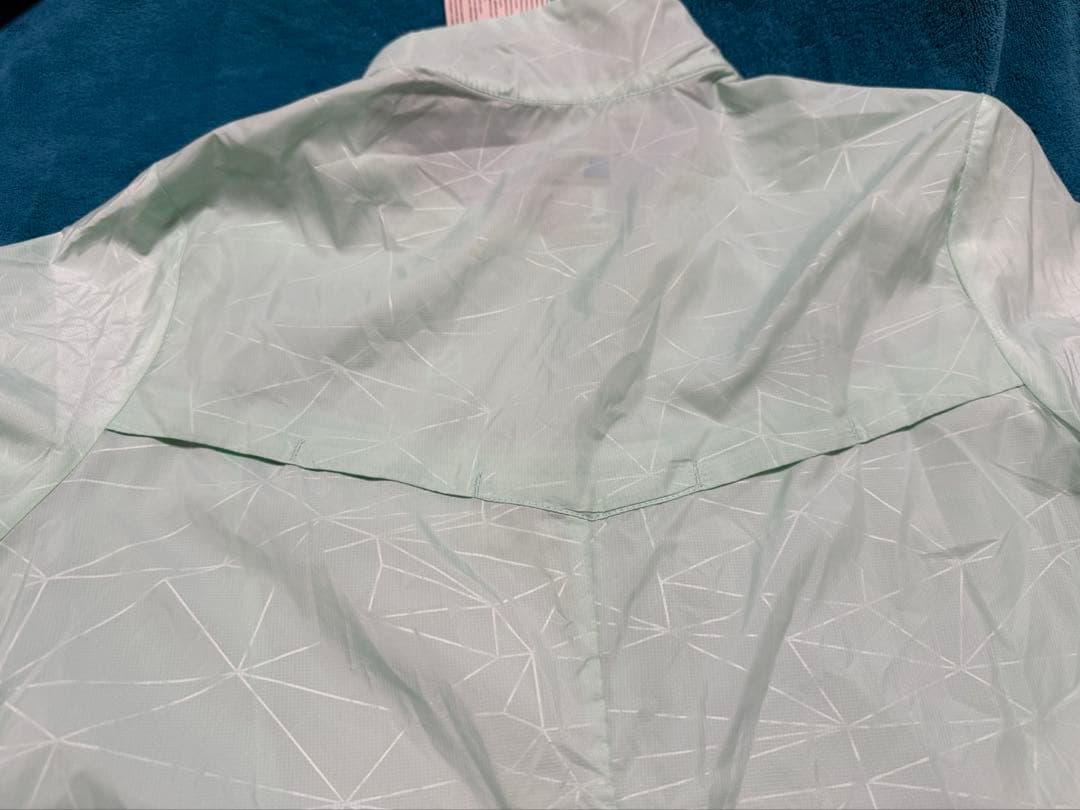 Salomon ミントグリーン　ウインドブレーカー WIND JACKET