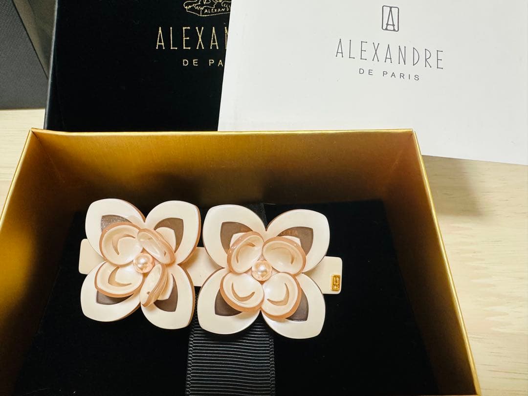 【新品未使用】alexandre de paris 花　パレッタ　8cm