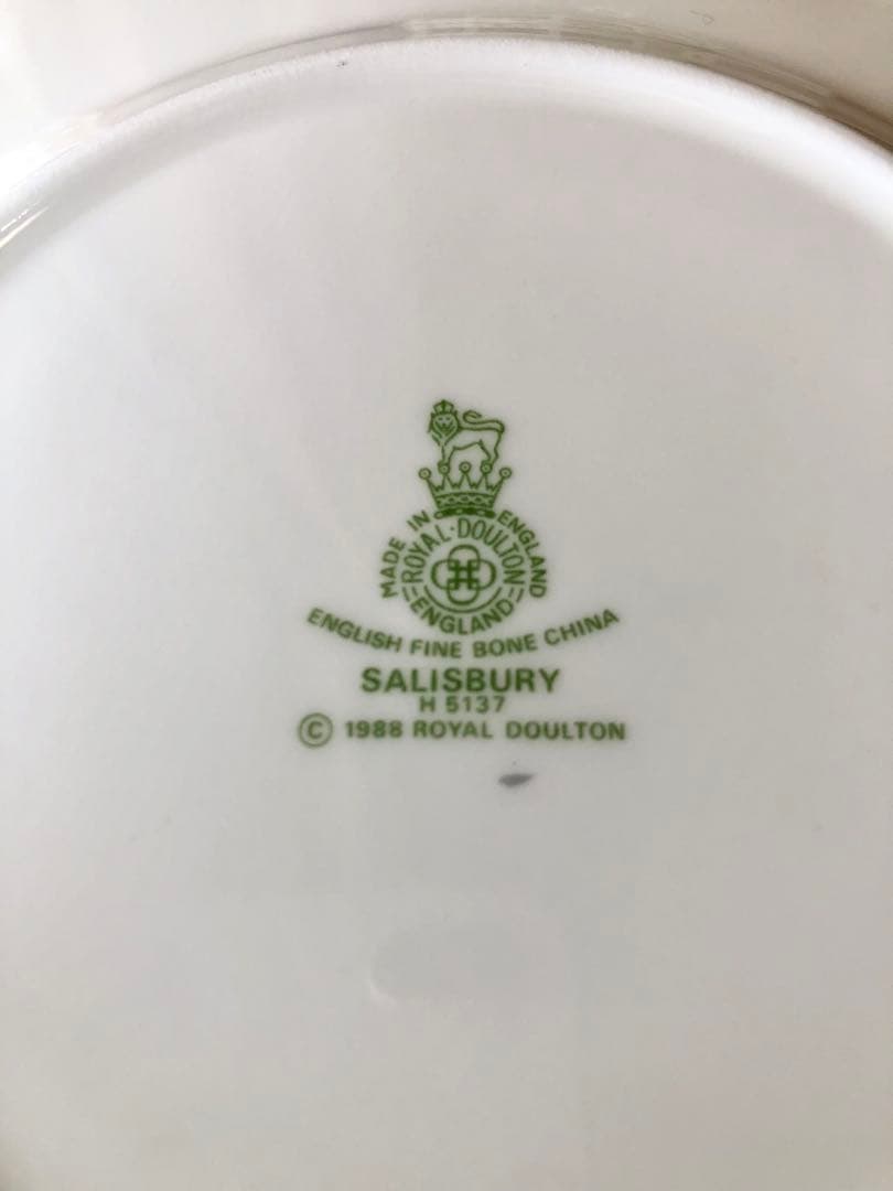 Salisbury ボーンチャイナ 金彩 小花柄 ケーキ皿 7枚 英国製