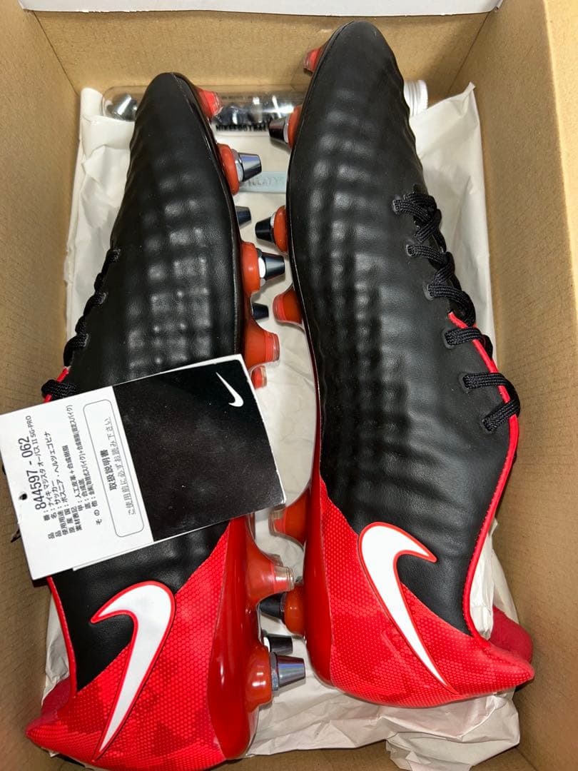 新品 ナイキ サッカースパイク マジスタ オーパス2 SG-pro 28cm