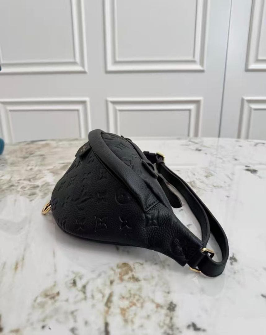 LOUIS VUITTON ルイヴィトン ボディバッグ M44812