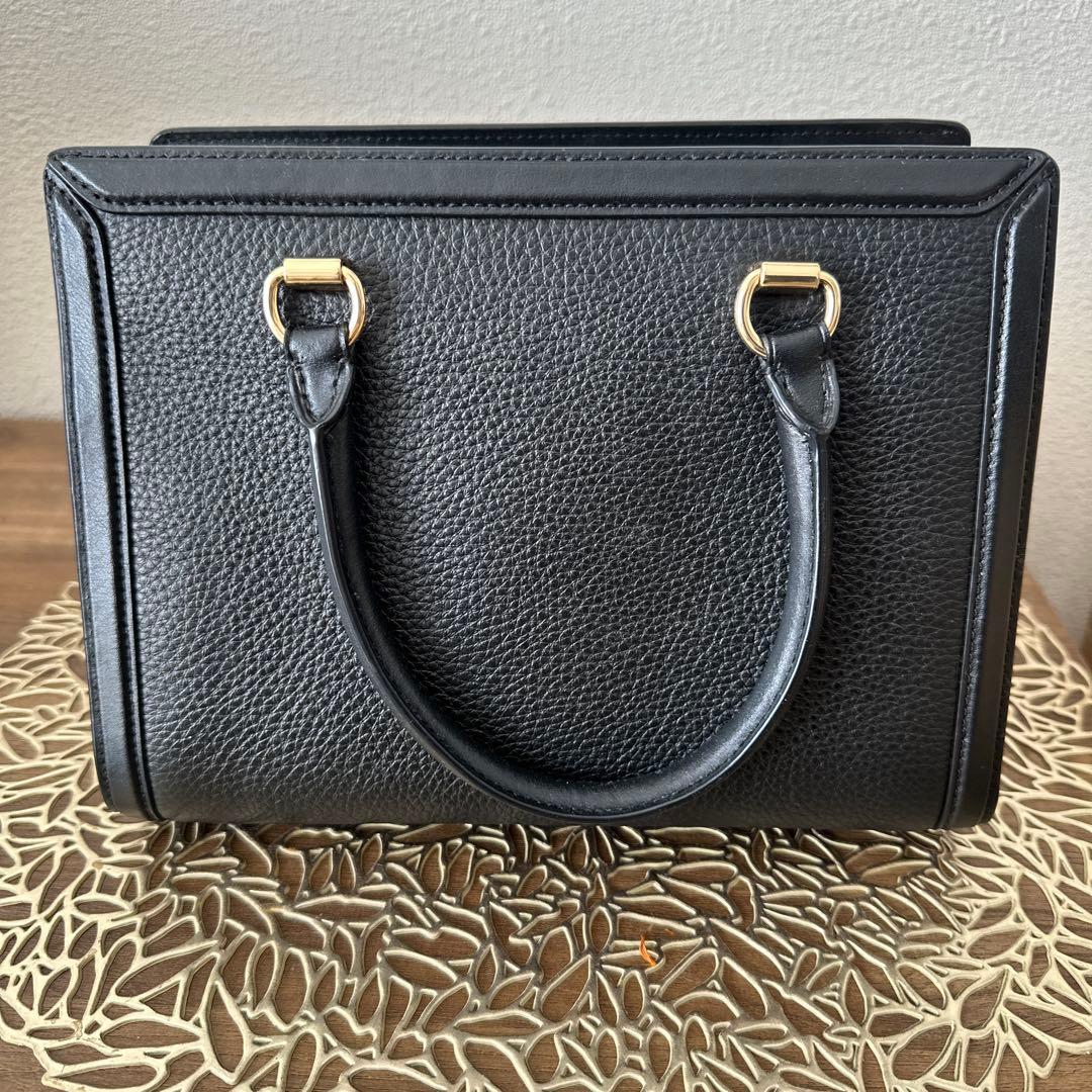 coach レザー製黒ハンドバッグ （お値下げ✖️）