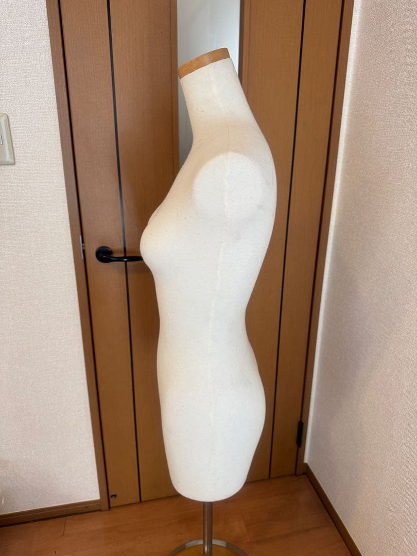 ReBody PE マネキン トルソー Mサイズ 木製ベース付き