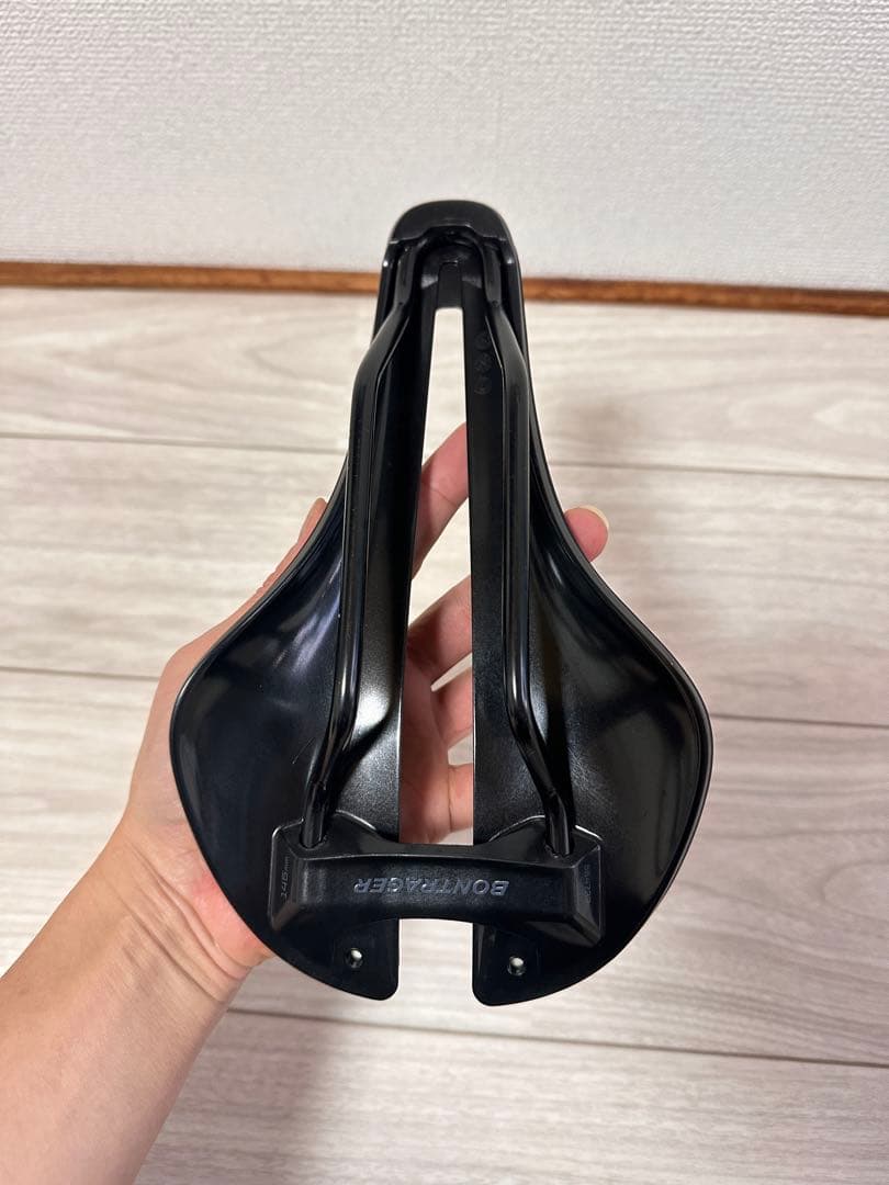 ボントレガー Aeolus Comp サドル 145mm