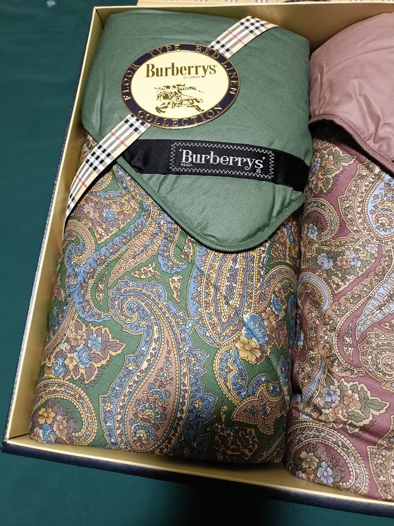 BURBERRY バーバリー ペイズリー柄　 羽毛ひざ掛け　西川産業 G