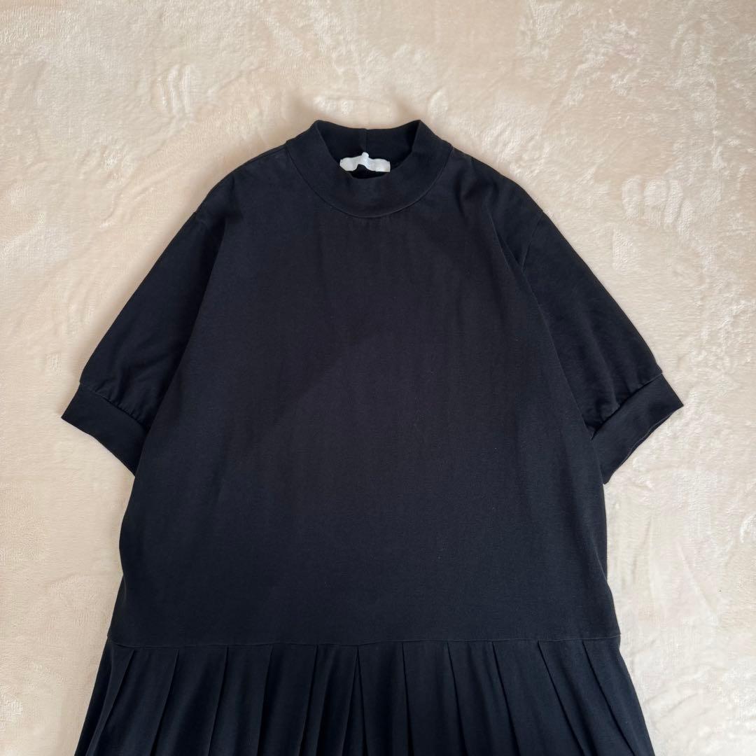 【美品】homspun ホームスパン 天竺ハイネック半袖ワンピース ブラック