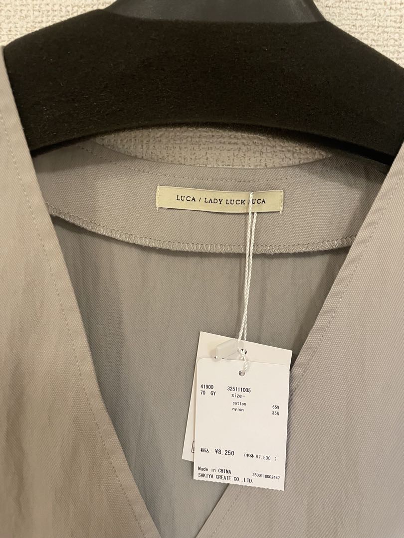 【新品】LUCA LADYLUCK LUCA Vネックベスト