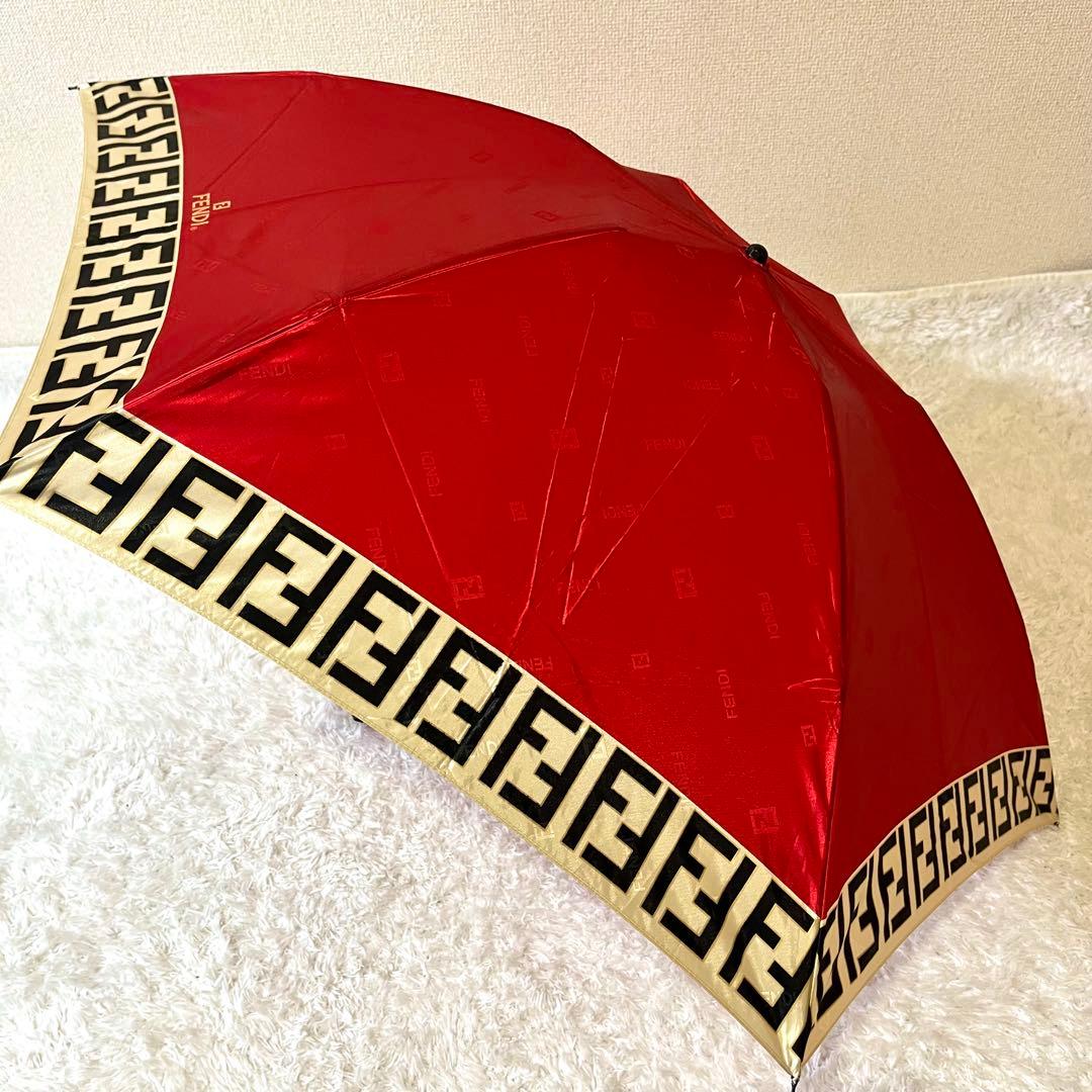 ✨激レア✨ FENDI 折り畳み傘 ズッカ柄 総柄 レイングッズ 傘